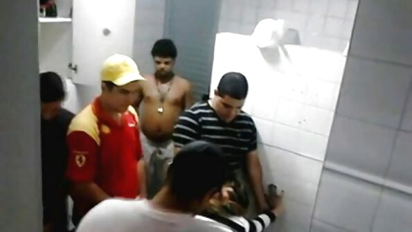 Бійка пальцями дуже вологою кицьки порно відео мама і син крупним планом.