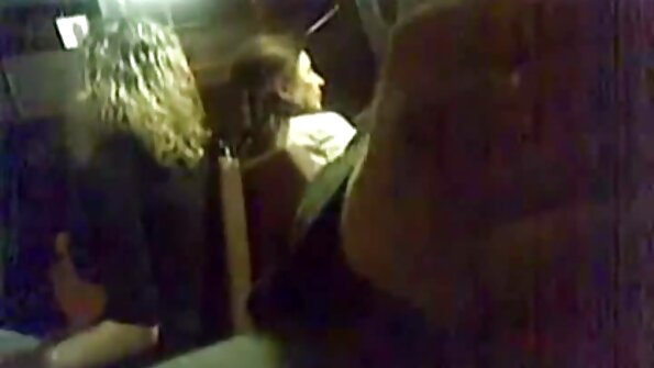 Зріла мамка давно вже зрозуміла, що в секс на роботі відео сексі з коханцем є переваги.