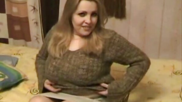 Дівка повернула собі хлопця лизанням його відео порно безкоштовно яєць і слинним мінетом.