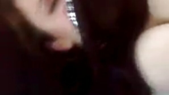Жінка почала статевий показати відео порно акт з коханцем у позі наїзниці, а закінчила раком.