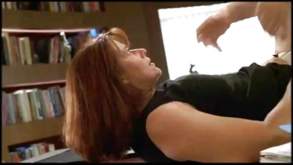 Побачив зраду дружини крупним порно відео мама планом у новому відеоролику.