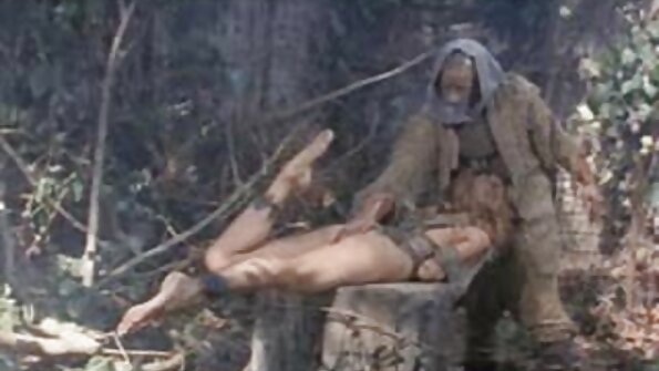 Черговий домашній анал молодої порно відео з животними російської подружжя.